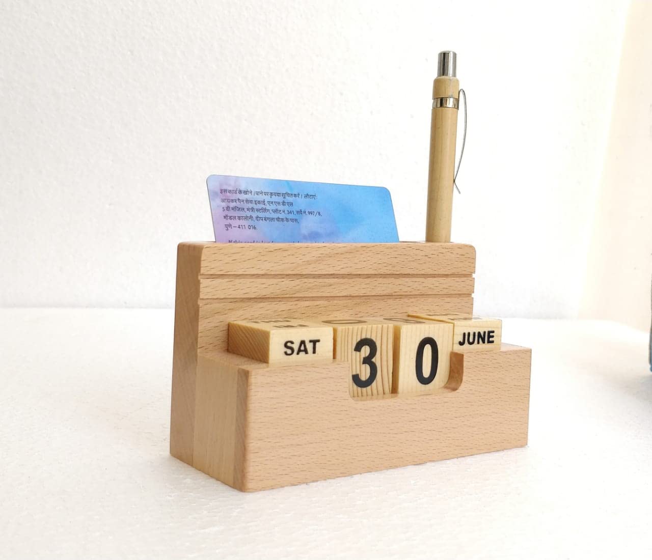 Paramount Dealz Personalized Gift, Wooden Desk Organizer with Clock