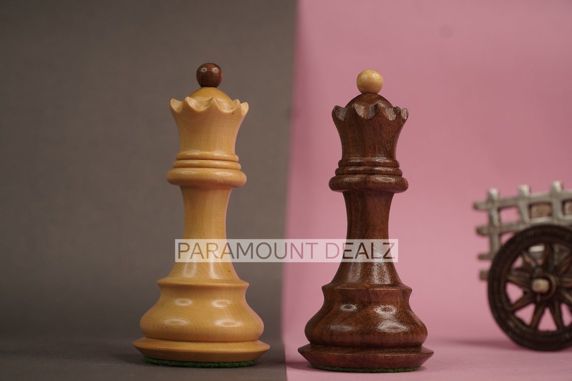 Paramount Dealz Russian Zagreb 59' Wooden Chess Pieces with Carry Pouch