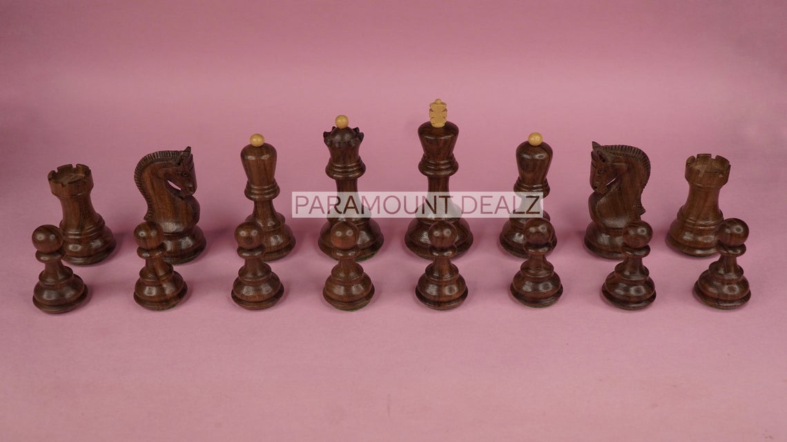 Paramount Dealz Russian Zagreb 59' Wooden Chess Pieces with Carry Pouch