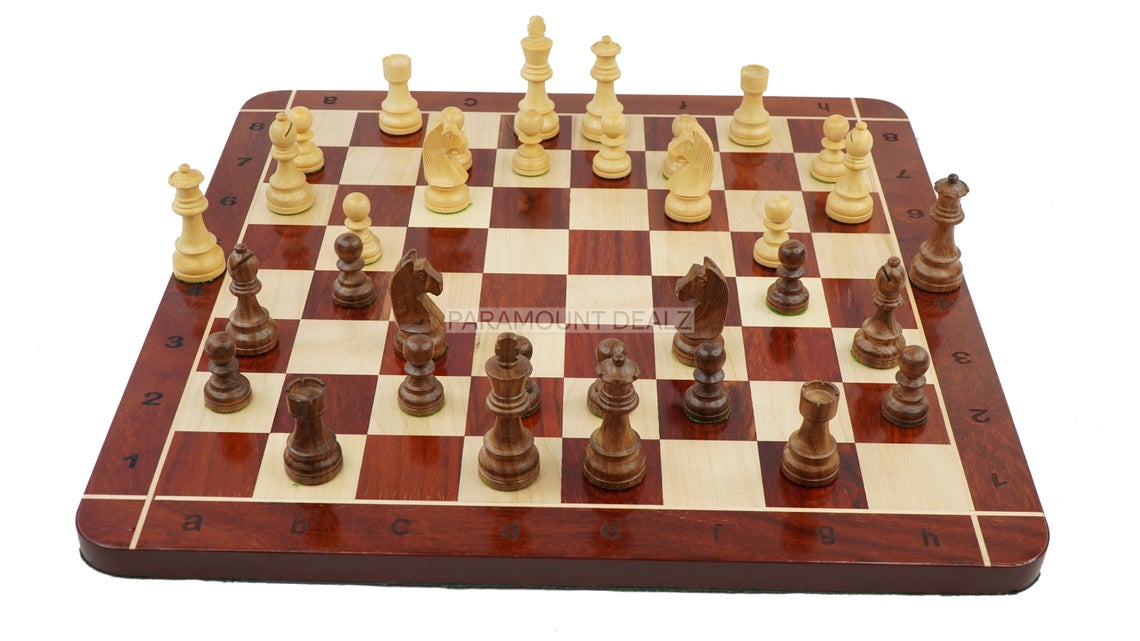 Wooden Chess Board with Free Chess Bag