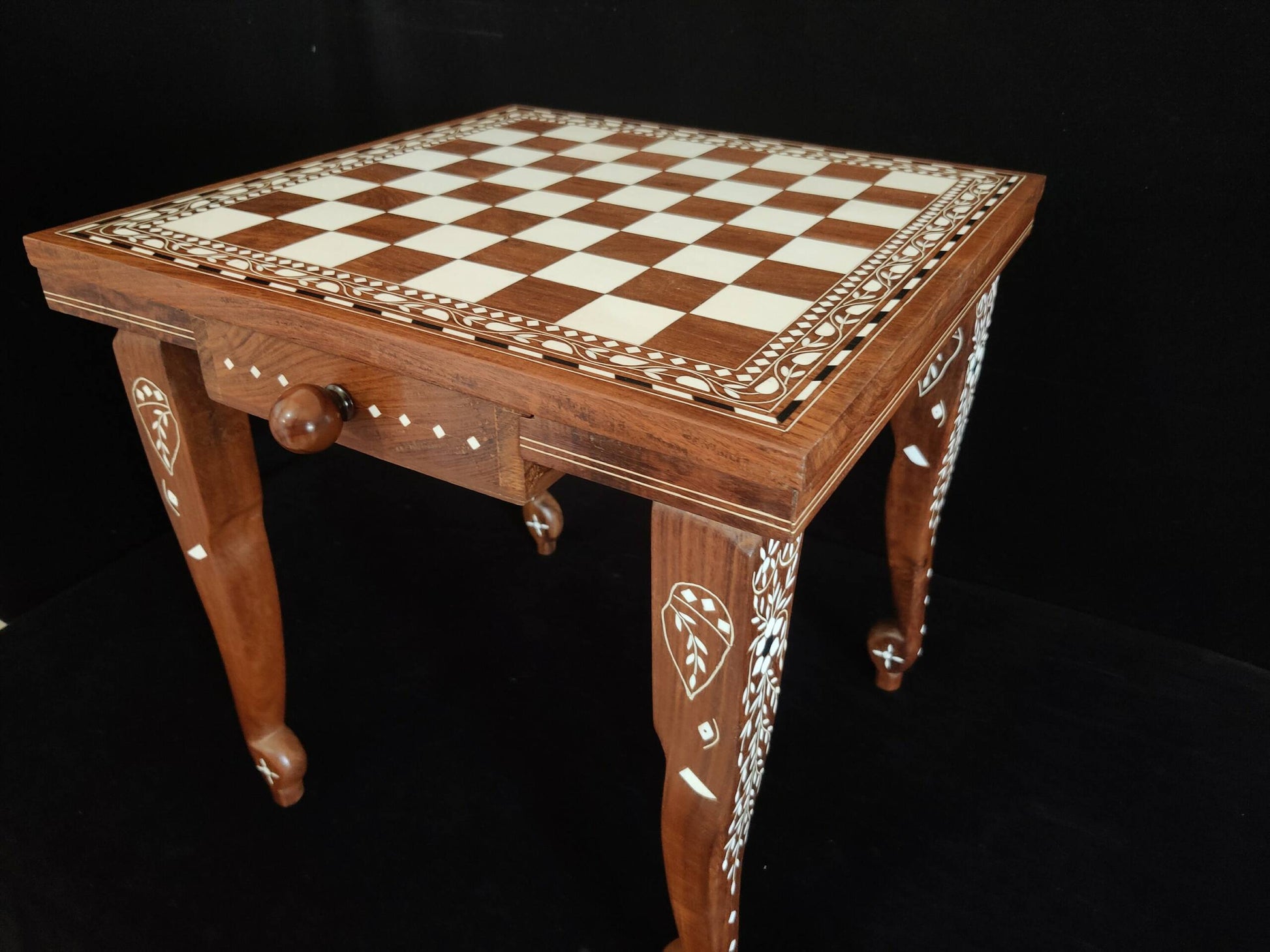 luxury vintage style - Living Room End Table